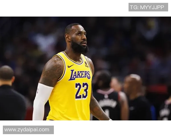 詹姆斯与92分先生的巅峰对决谁能在历史长河中书写传奇